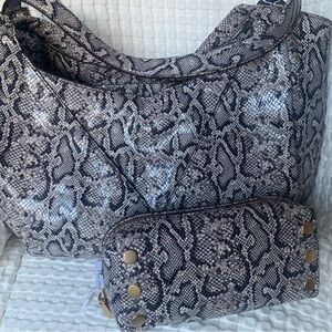 Hammitt SET NWT FERRIS Hobo & Matching MAKEUP BAG in Daisy Snake